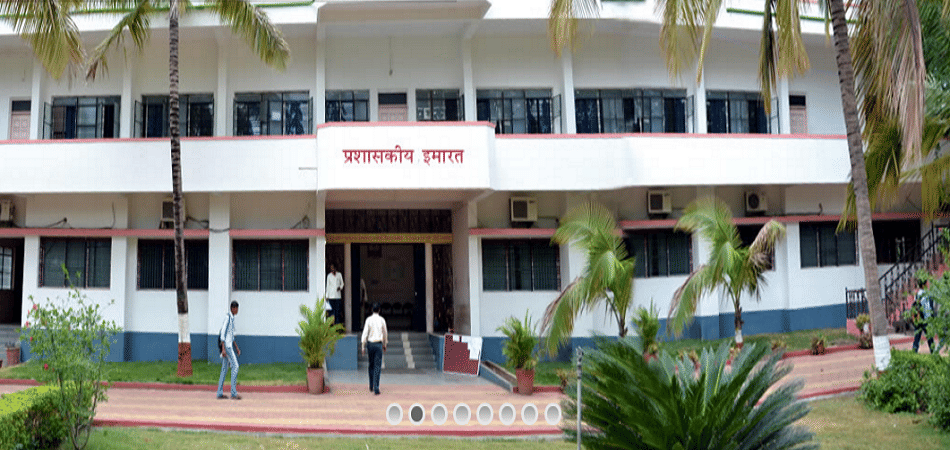 Vinayakrao Patil Mahavidyalaya Aurangabad Academic Building photo 1